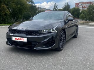 2021 Kia K5 III, серый, 2850000 рублей, вид 1