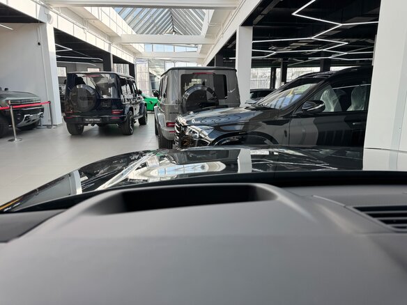 2026 Land Rover Range Rover P400 MHEV V, чёрный - вид 32