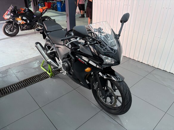 2013 Honda CBR 400R, чёрный, 550000 рублей - вид 1