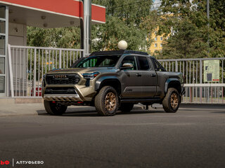 2025 Toyota Tacoma IV, зелёный, 11650000 рублей, вид 1