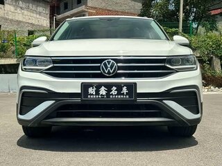 2023 Volkswagen Tiguan L II Рестайлинг (China Market), белый, 2430000 рублей, вид 2