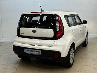 2018 Kia Soul II Рестайлинг, белый, 1480000 рублей, вид 4