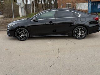 2021 Kia Cerato IV, чёрный, 2250000 рублей, вид 4