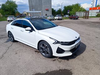 2020 Kia K5 III, белый, 2700000 рублей, вид 3