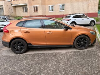 2014 Volvo V40 Cross Country I, оранжевый, 950000 рублей, вид 4