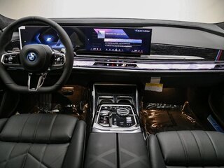 2026 BMW 7 серии 750e xDrive VII (G70), чёрный, 17327004 рублей, вид 5