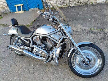 2006 Harley-Davidson V-Rod, серебристый, 1200000 рублей, вид 4