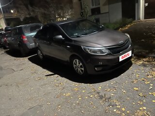 2015 Kia Rio III Рестайлинг, коричневый, 450000 рублей, вид 2