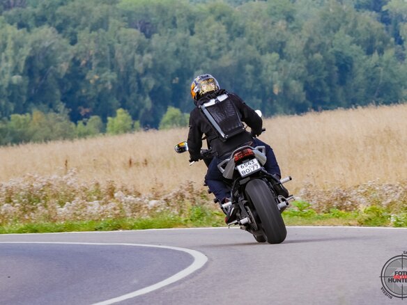 2006 Yamaha FZ1, серебристый, 750000 рублей - вид 6