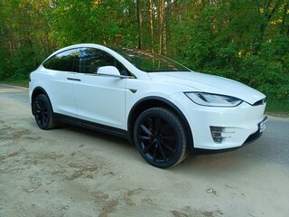 2016 Tesla Model X 90D I, белый, 3600000 рублей, вид 3