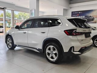 2023 BMW X1 Long 20Li sDrive III (U11/U12), белый, 2900000 рублей, вид 4