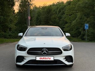 2021 Mercedes-Benz E-Класс 350 V (W213, S213, C238) Рестайлинг, белый, 5400000 рублей, вид 4