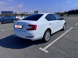 2016 Skoda Octavia III (A7), белый, 1400000 рублей, вид 3