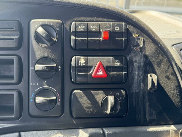 2018 Mercedes-Benz Actros, красный, 5650000 рублей - вид 21