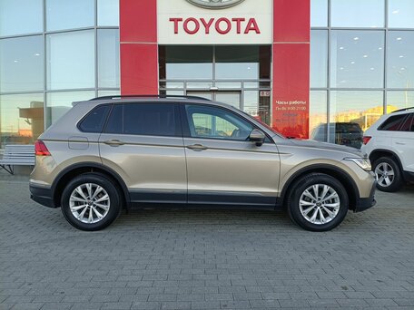 2021 Volkswagen Tiguan II Рестайлинг, коричневый, 2170000 рублей, вид 4