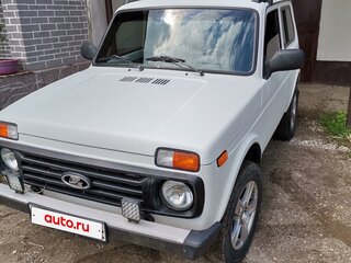 2010 Lada (ВАЗ) 2121 (4x4) I Рестайлинг, белый, 385000 рублей, вид 2
