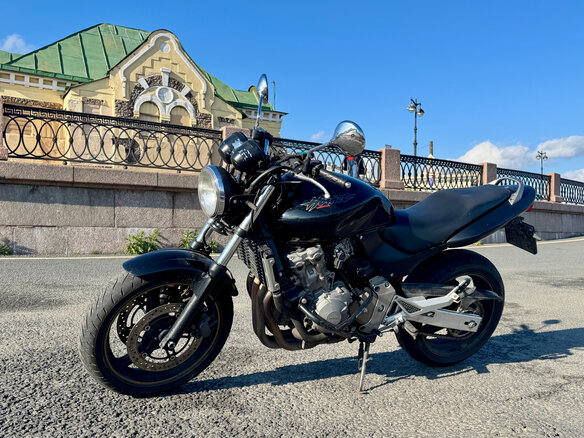 2001 Honda CB 600F Hornet, чёрный, 300000 рублей - вид 3