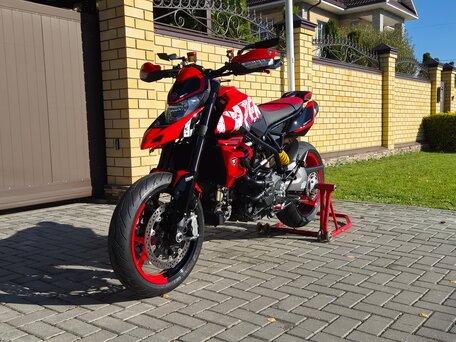 2021 Ducati Hypermotard, красный, 1300000 рублей, вид 3