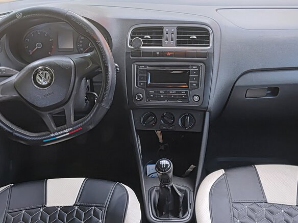 2016 Volkswagen Polo V Рестайлинг, белый - вид 4