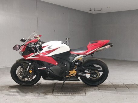 2013 Honda CBR 600RR, белый, 664000 рублей, вид 2