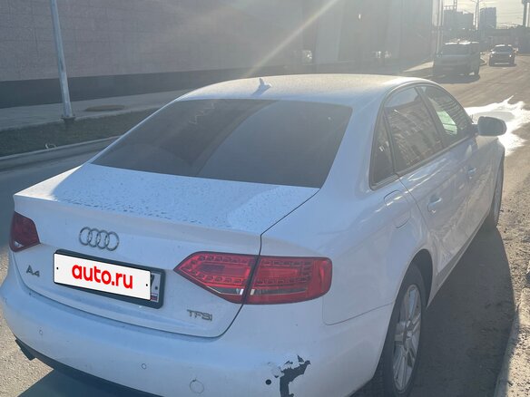 2011 Audi A4 IV (B8), белый, 935000 рублей - вид 3