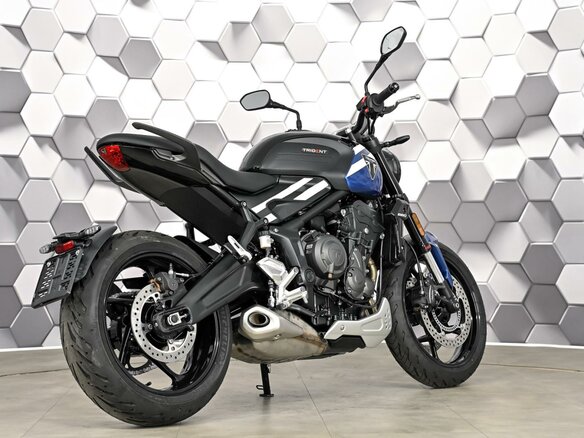 2026 Triumph Trident 660, чёрный - вид 6