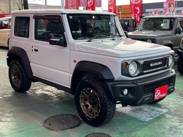 2023 Suzuki Jimny Sierra IV, белый, 1420010 рублей - вид 3