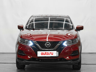 2020 Nissan Qashqai II Рестайлинг, красный, 1439000 рублей, вид 2