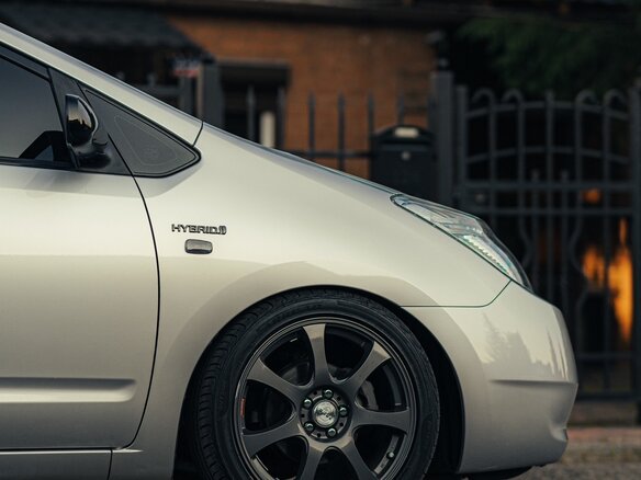 2009 Toyota Prius II Рестайлинг (XW20), серебристый, 1199999 рублей - вид 26