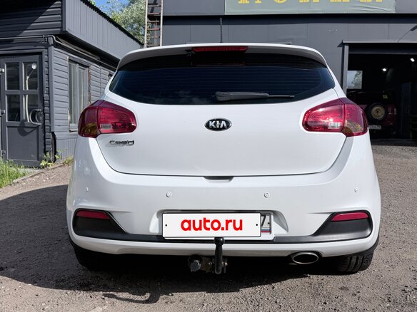 2015 Kia Ceed II, белый - вид 18