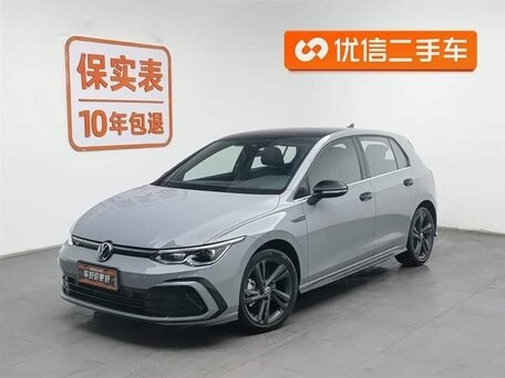 2022 Volkswagen Golf VIII, серый, 1990000 рублей, вид 1