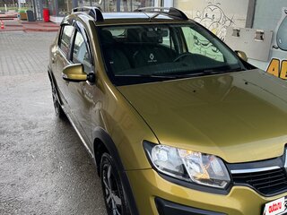 2015 Renault Sandero Stepway II, зелёный, 900000 рублей, вид 2