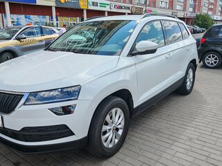 2021 Skoda Karoq DSG7 I, белый, 1930000 рублей, вид 4