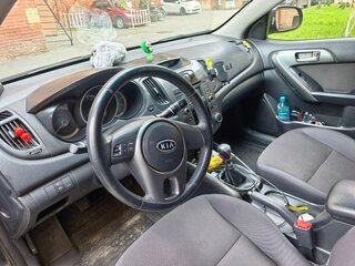 2011 Kia Cerato 6-speed II, чёрный, 590000 рублей, вид 5