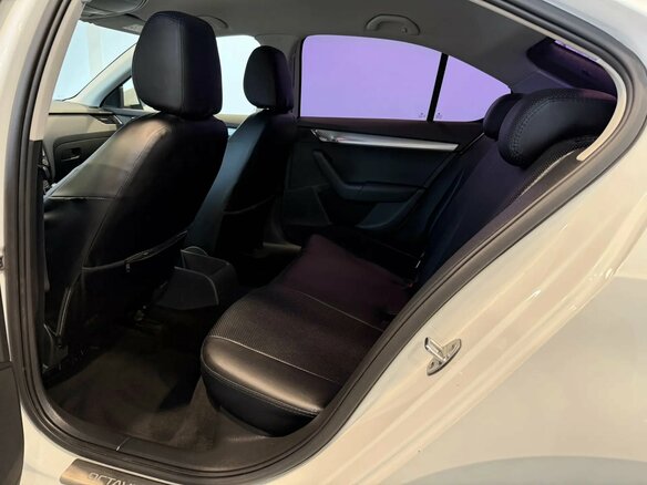2016 Skoda Octavia III (A7), белый, 1449000 рублей - вид 10