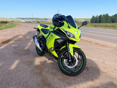 2023 Kawasaki Ninja 300, зелёный, 200000 рублей, вид 5