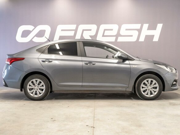 2020 Hyundai Solaris II, серый, 1675000 рублей - вид 4