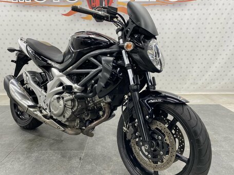 2014 Suzuki SFV 400 Gladius, чёрный, 345000 рублей, вид 3