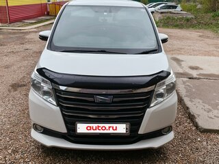 2014 Toyota Noah III (R80), белый, 1680000 рублей, вид 1