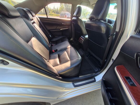 2012 Toyota Camry VII (XV50), серебристый, 1472000 рублей - вид 15