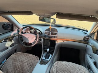 2004 Mercedes-Benz E-Класс 320 III (W211, S211), чёрный, 950000 рублей, вид 3