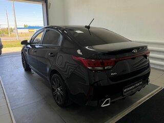 2020 Kia Rio IV, чёрный, 1945000 рублей, вид 5
