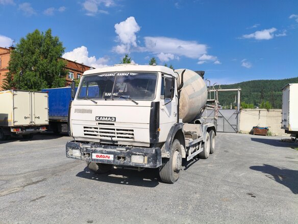 2001 КамАЗ Автобетоносмеситель, белый, 800000 рублей