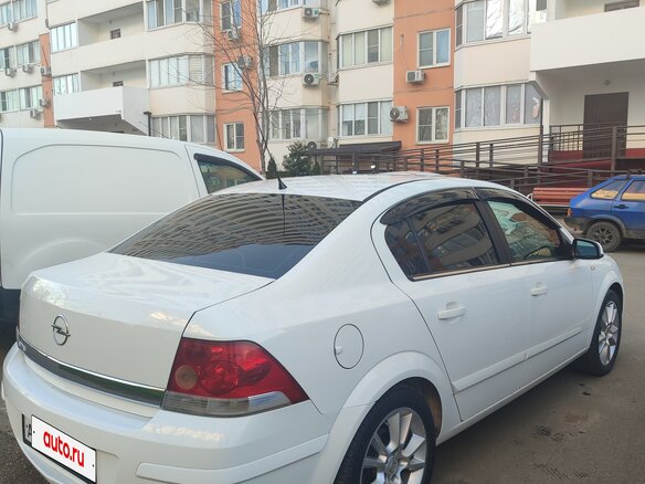 2008 Opel Astra H Рестайлинг, белый, 600000 рублей - вид 11
