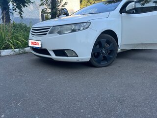 2010 Kia Cerato 4-speed II, белый, 600000 рублей, вид 1