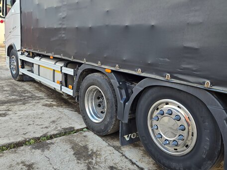 2017 Volvo FH, белый, 12800000 рублей, вид 3