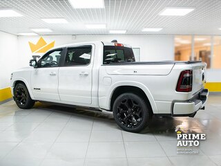 2022 Ram 1500 Crew Cab V, белый, 8999000 рублей, вид 5