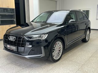 2023 Audi Q7 45 TFSI II (4M) Рестайлинг, чёрный, 6890000 рублей, вид 1