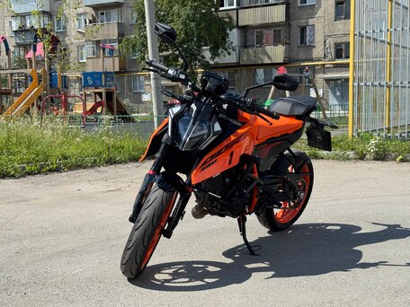 2023 KTM 390 Duke, оранжевый, 529000 рублей, вид 3