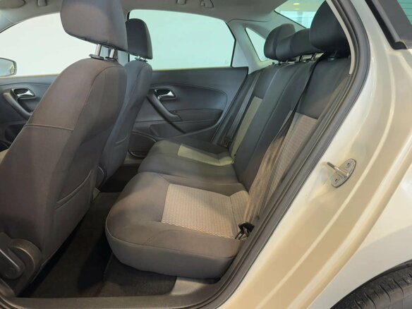 2014 Volkswagen Polo V, белый, 619000 рублей - вид 12